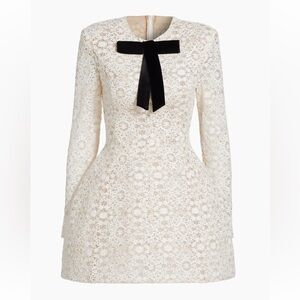 Bronx and Banco

Courtney Blanc Lace Bow Minidress size small